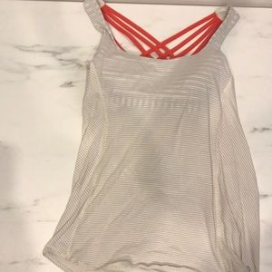 Lululemon tank with built in bra